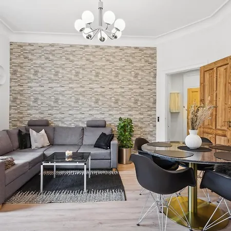 Apartment Lejlighed I Hjertet Af *